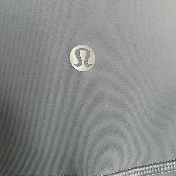 Lululemon Wunder Under Luxtreme Tights! - Picture 3 of 3